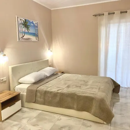 Aparthotel Nana *