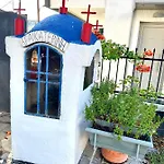 Nana Apartahotel 3*